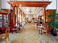 Kavana hotela Palace, interijer koji vodi u prošlost